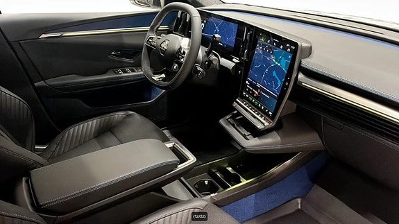 Vehicle Image 10