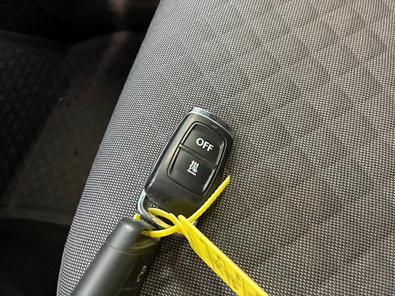 Vehicle Image 23