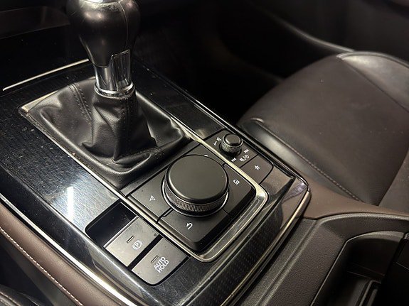Vehicle Image 26