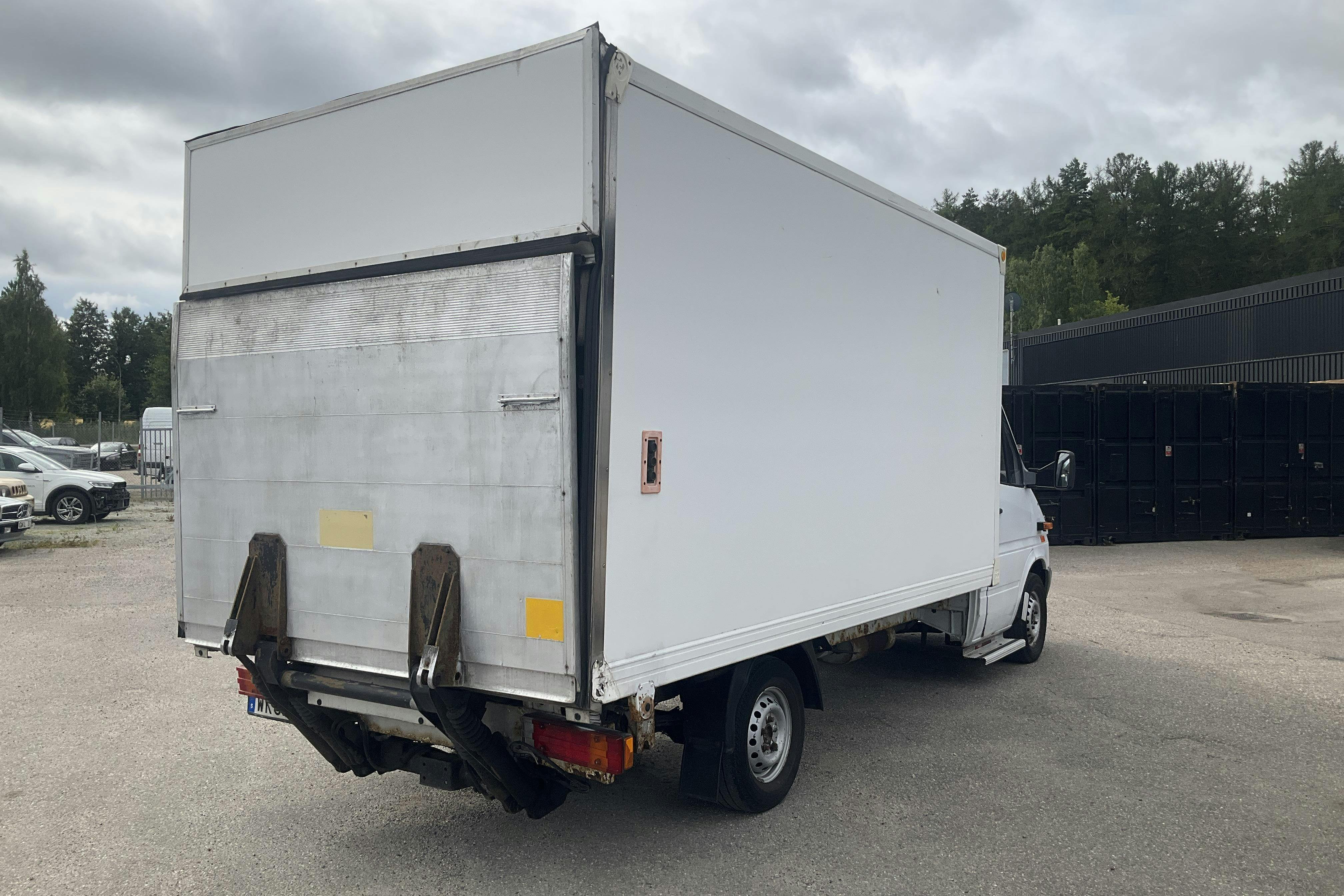 Vehicle Image 3