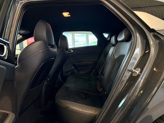 Vehicle Image 24