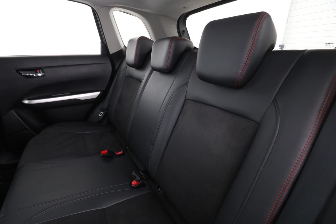 Vehicle Image 15