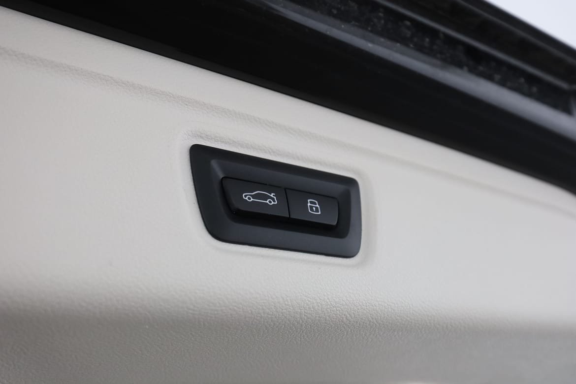 Vehicle Image 42
