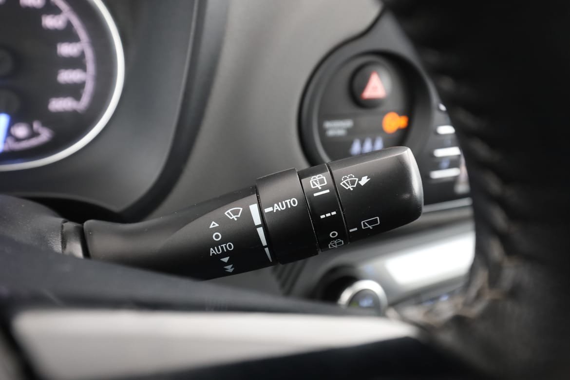 Vehicle Image 32