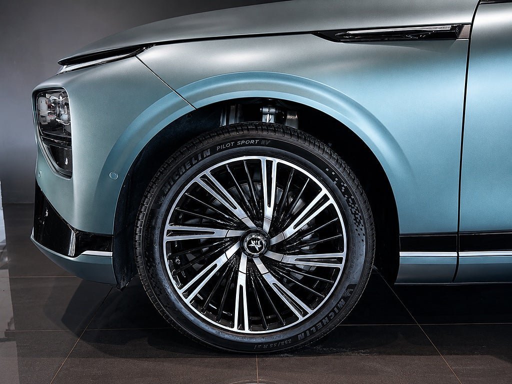 Vehicle Image 7