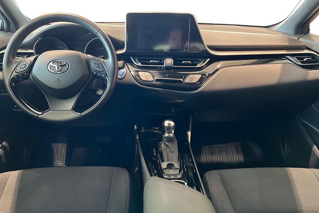 Vehicle Image 10