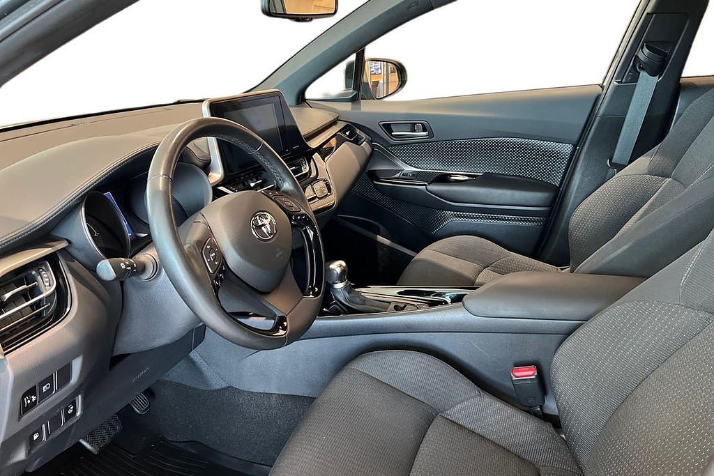 Vehicle Image 14
