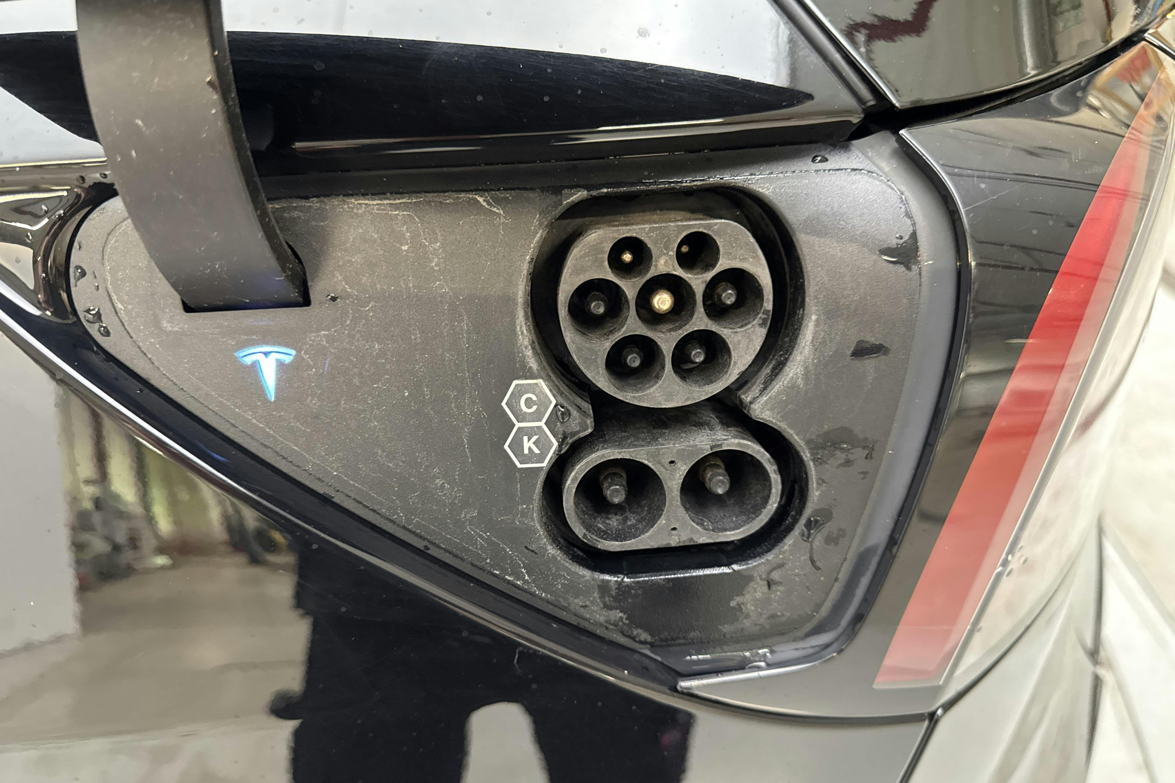 Vehicle Image 16