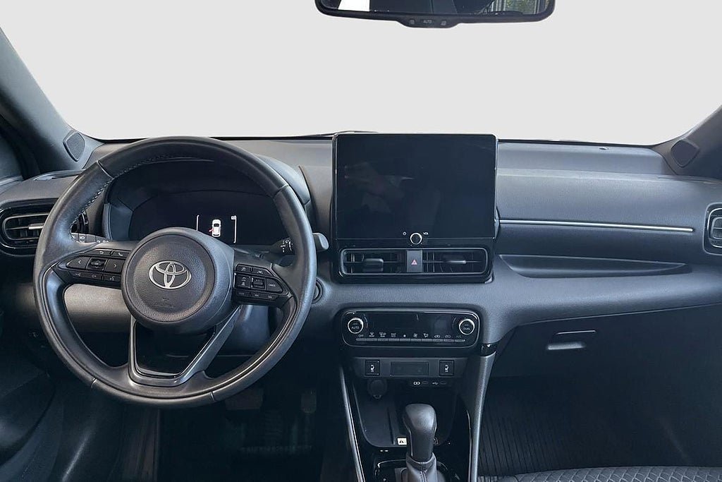 Vehicle Image 11
