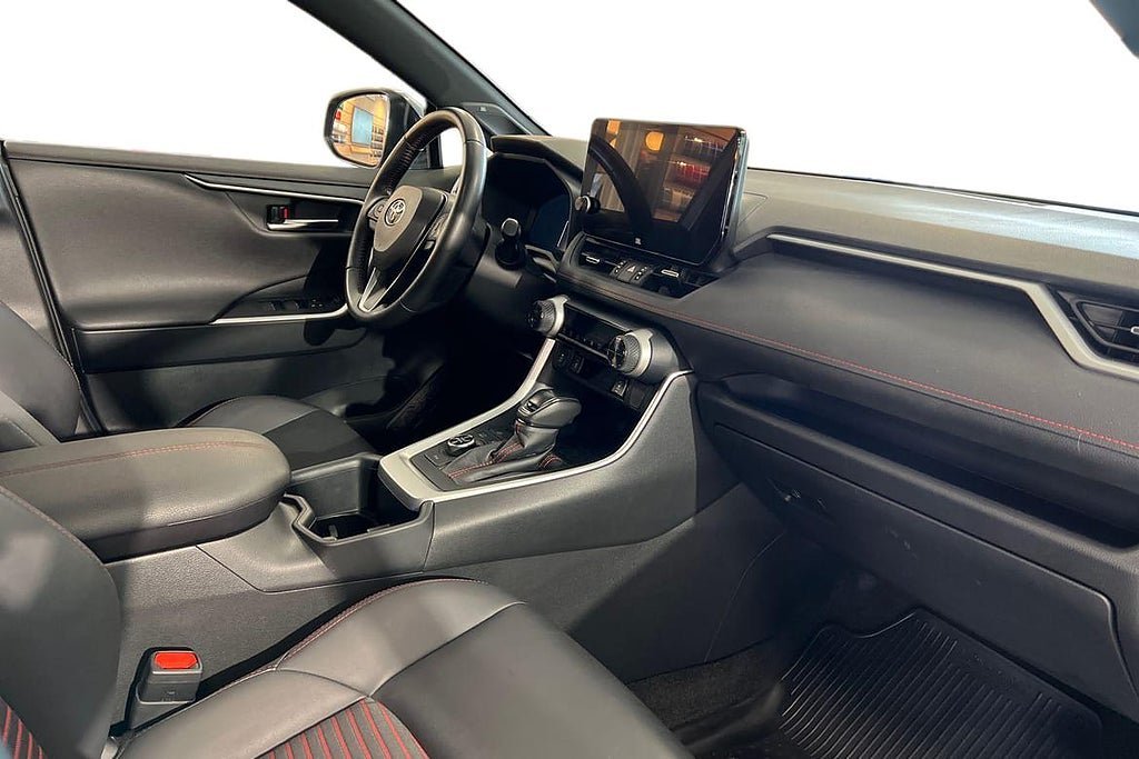 Vehicle Image 7