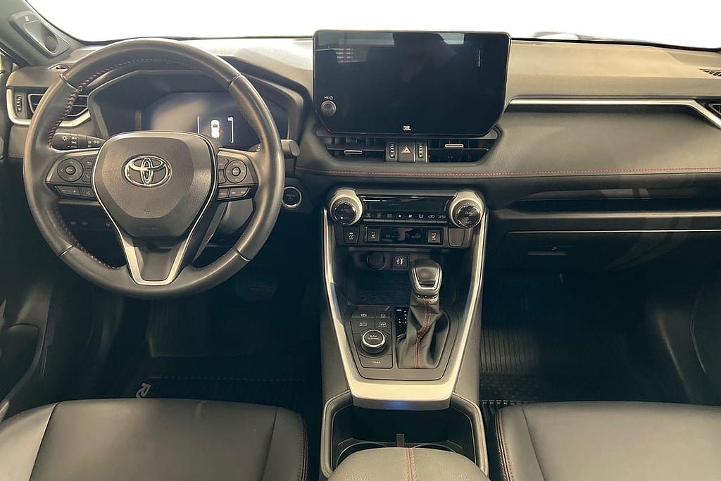 Vehicle Image 10