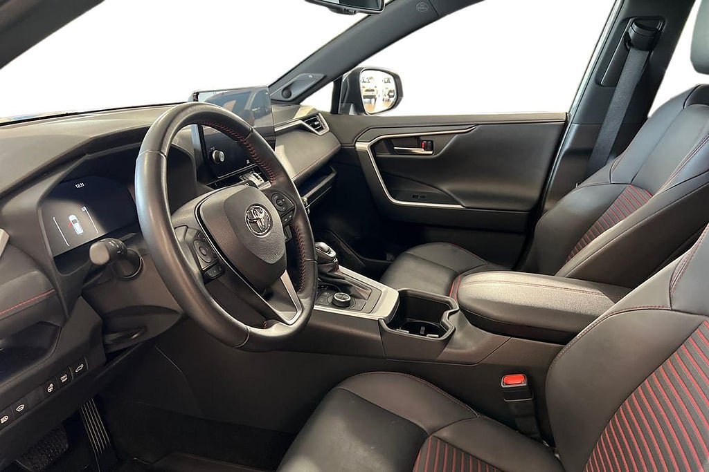Vehicle Image 14