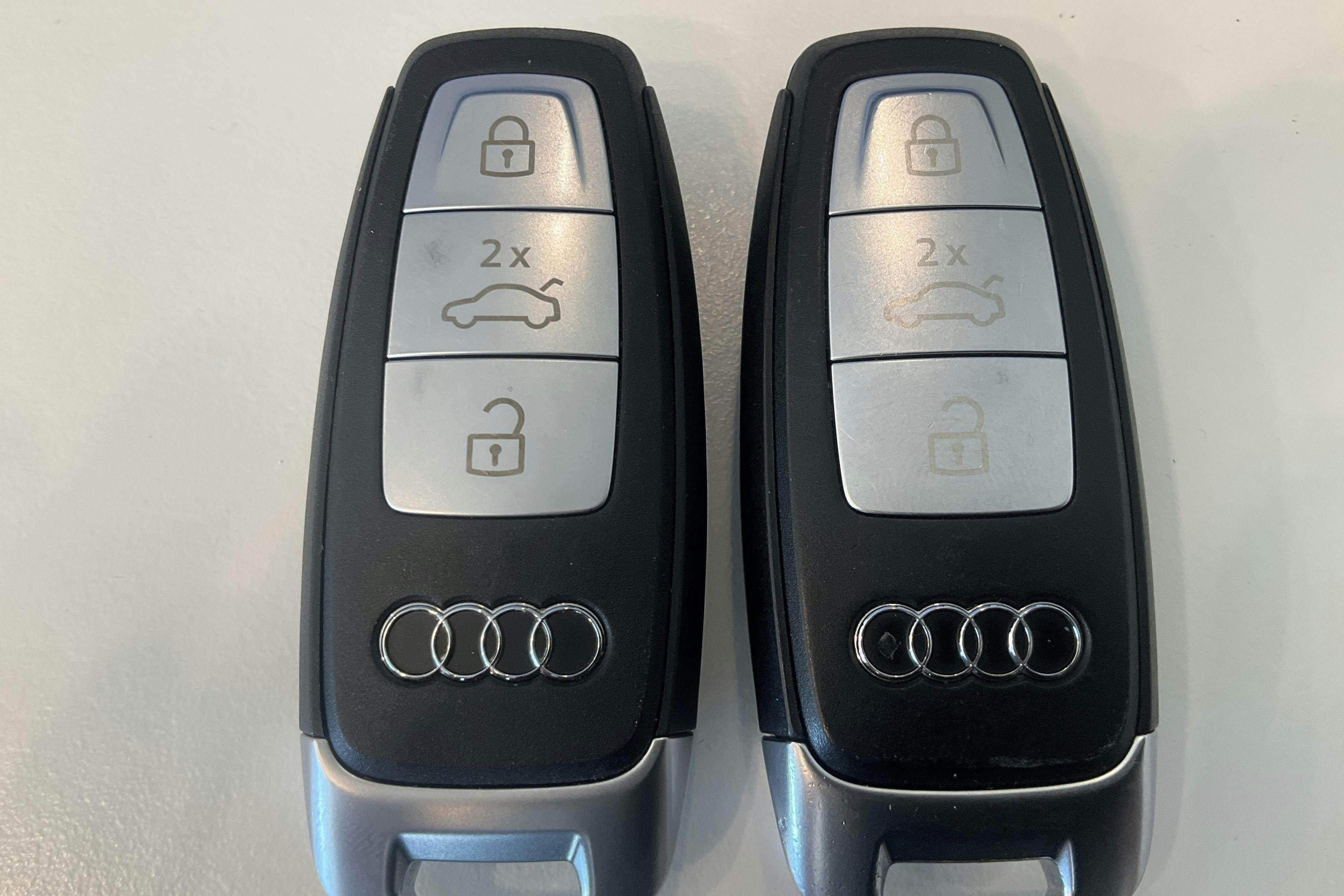 Vehicle Image 21