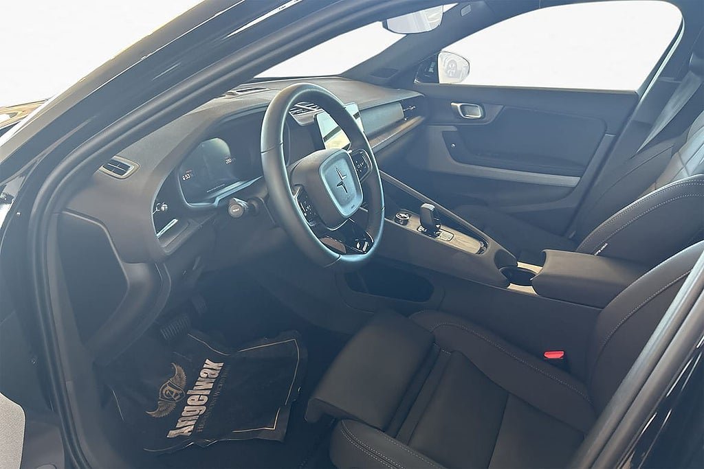 Vehicle Image 21