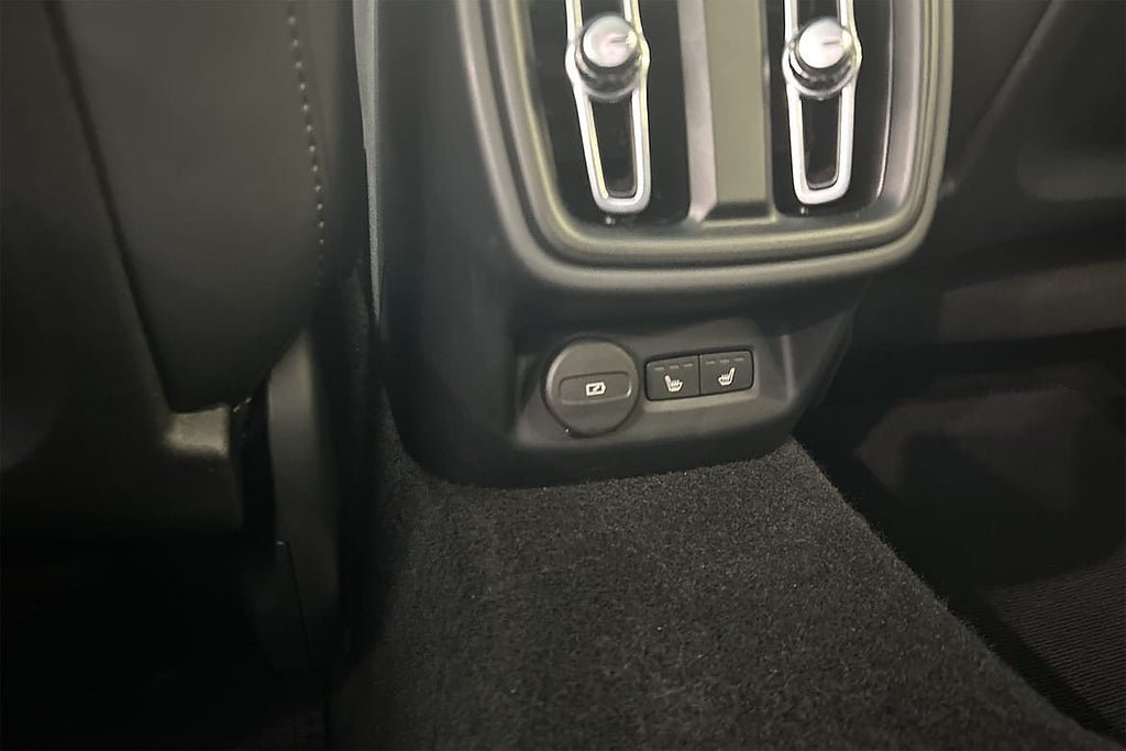 Vehicle Image 45