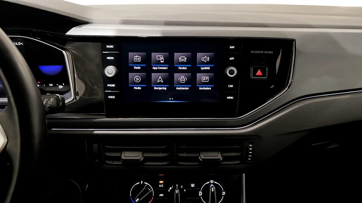 Vehicle Image 9