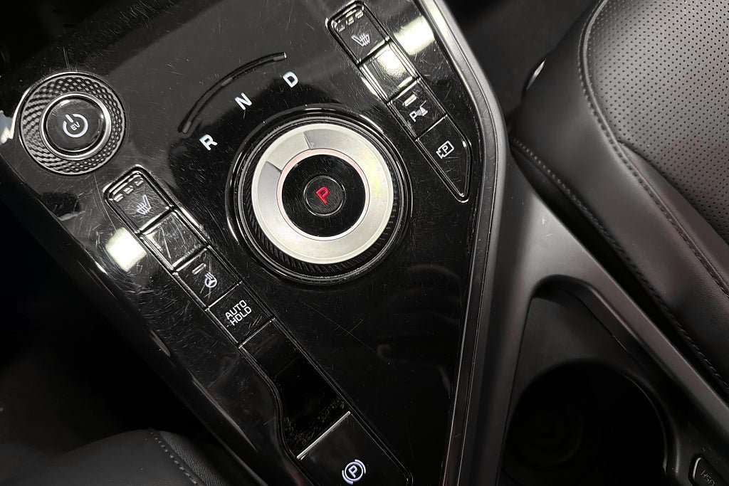 Vehicle Image 14