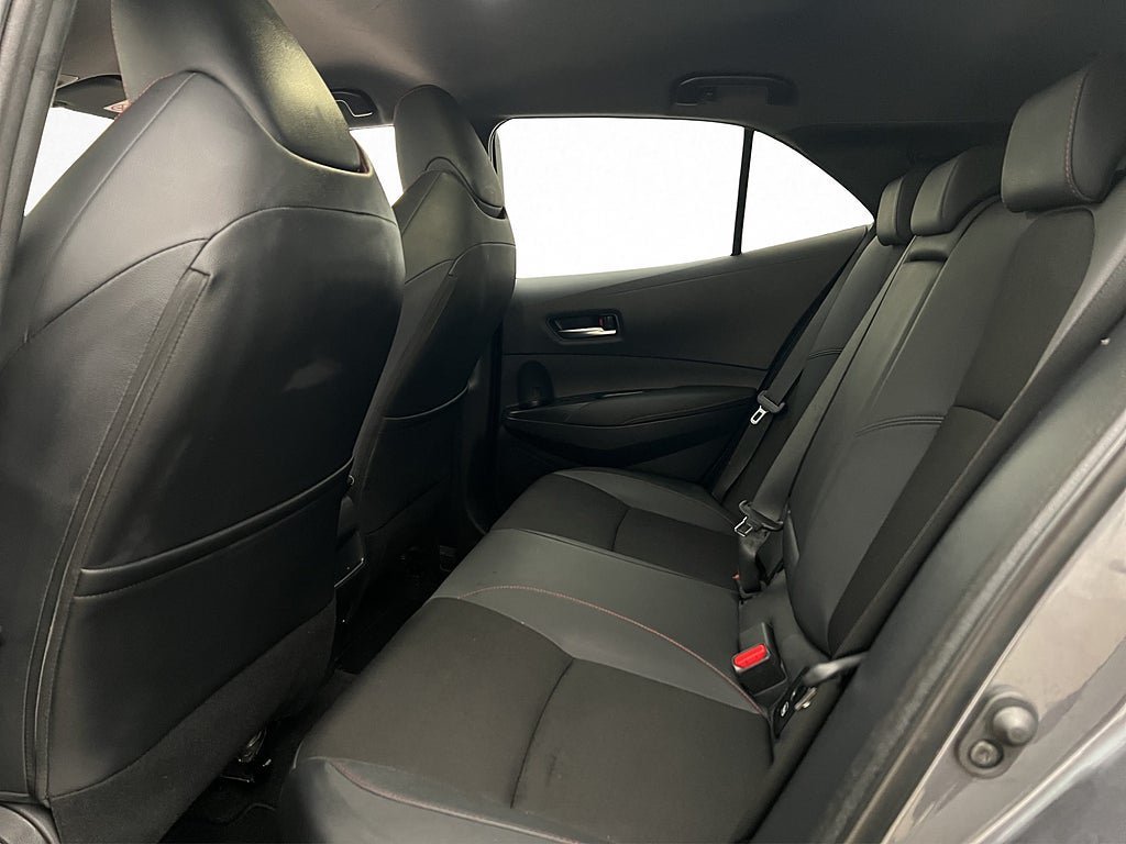 Vehicle Image 15