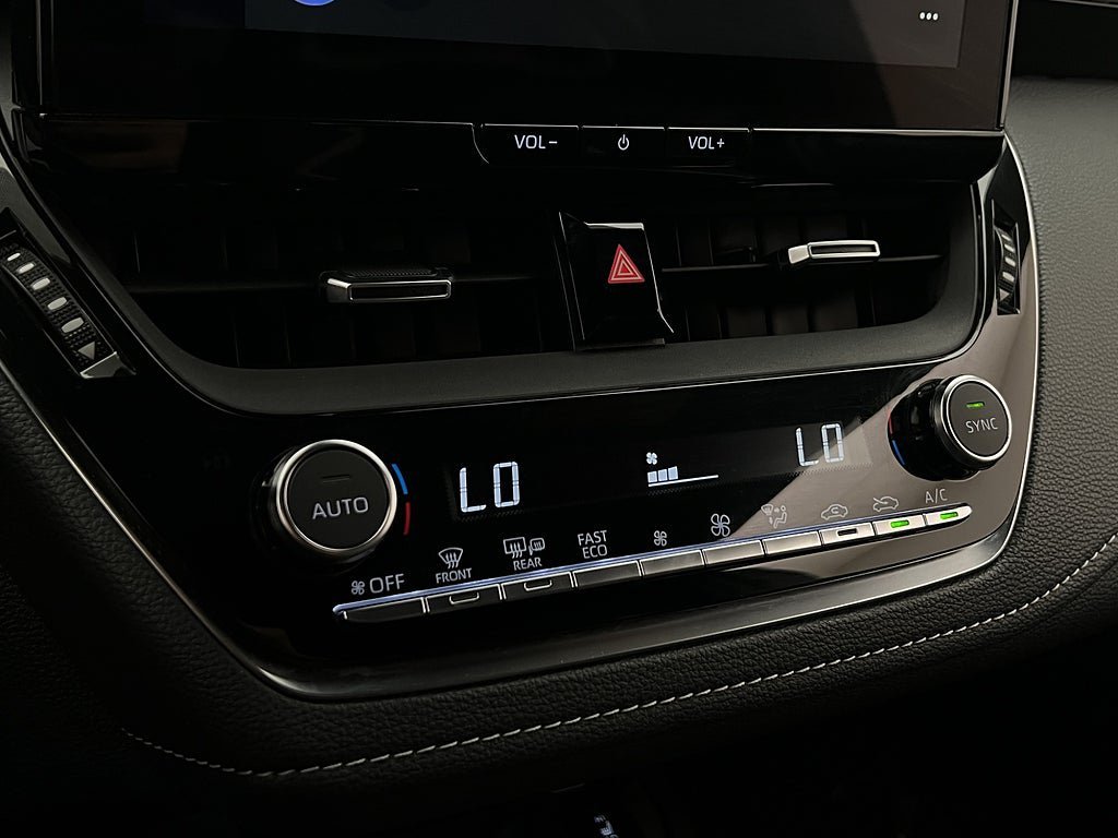 Vehicle Image 21