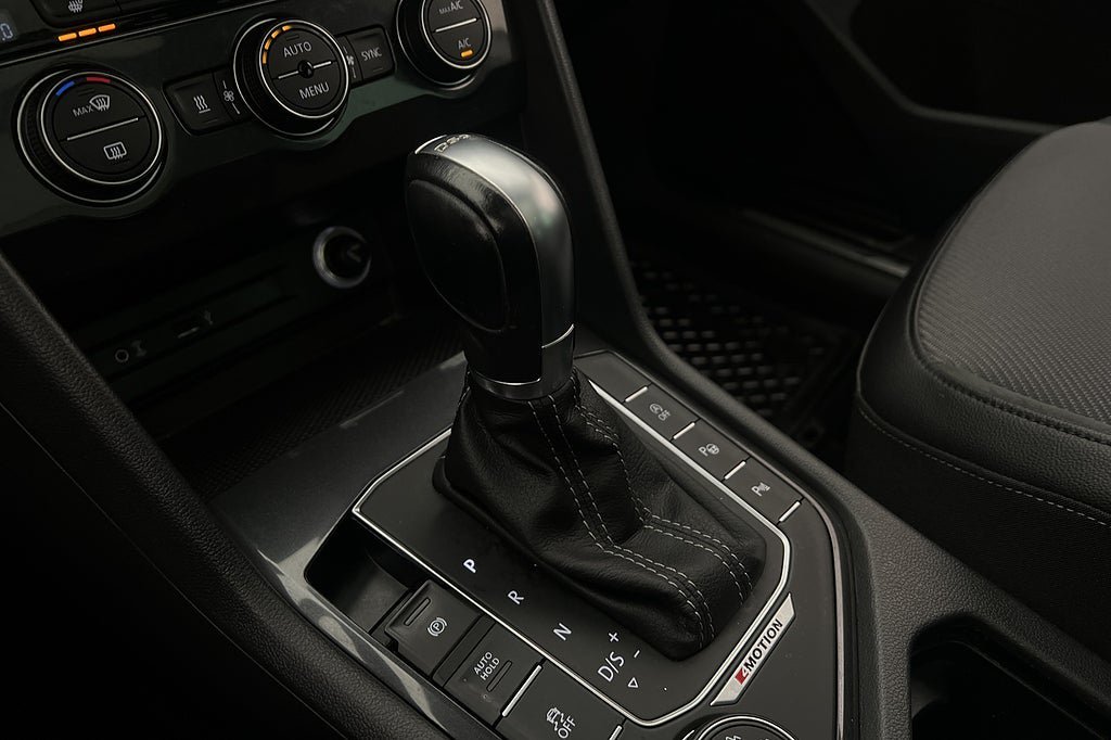 Vehicle Image 27