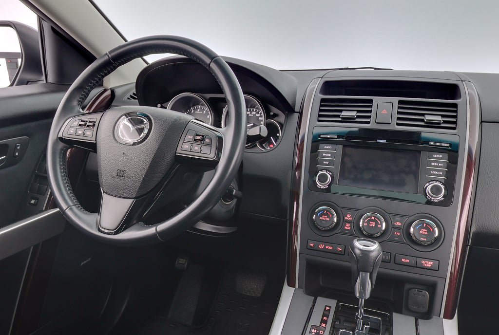 Vehicle Image 10