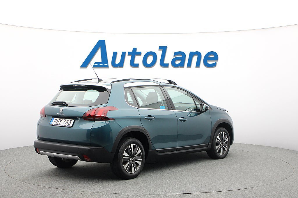 Vehicle Image 8