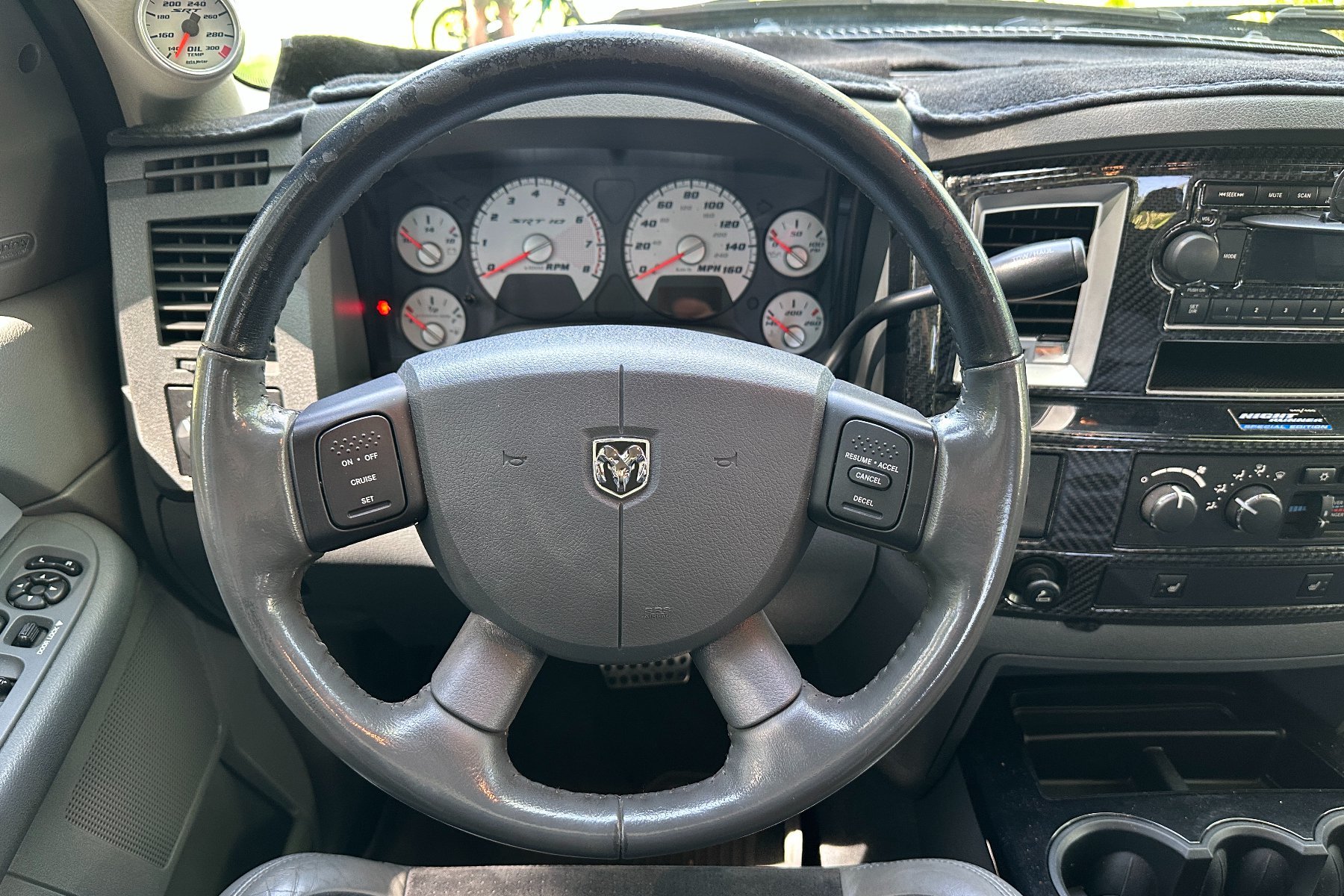 Vehicle Image 36