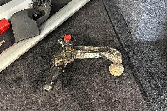 Vehicle Image 25