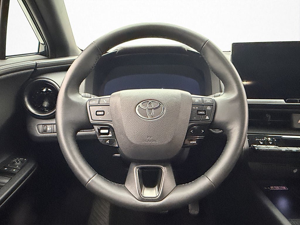 Vehicle Image 14