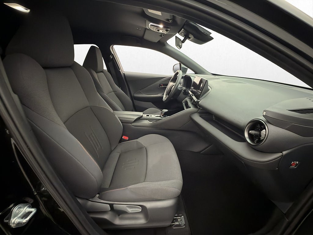 Vehicle Image 15