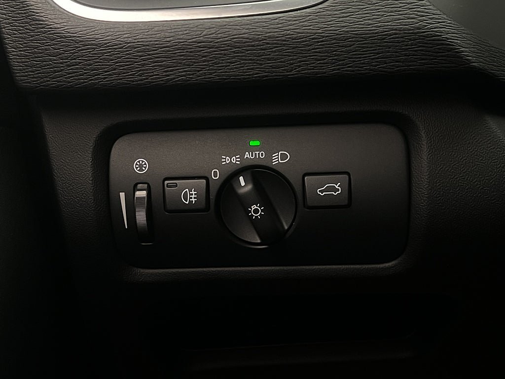 Vehicle Image 26