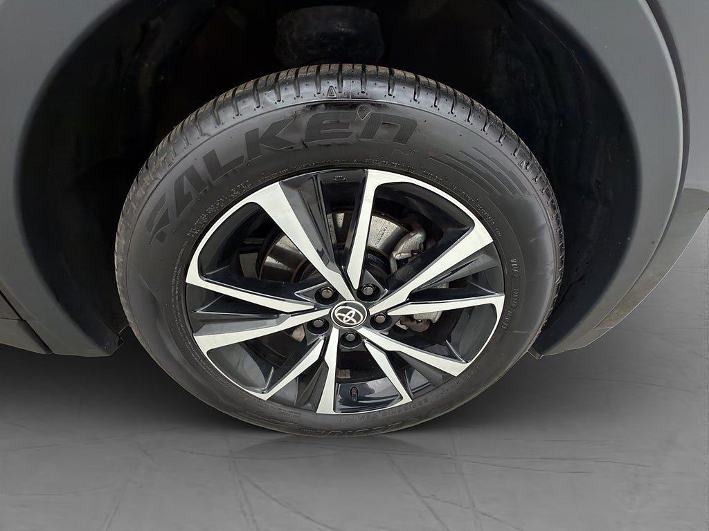 Vehicle Image 35