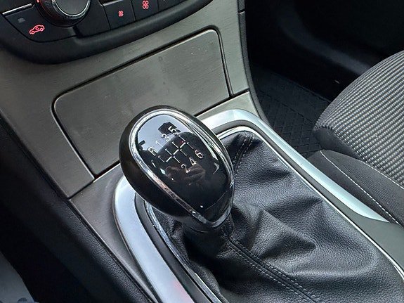 Vehicle Image 26