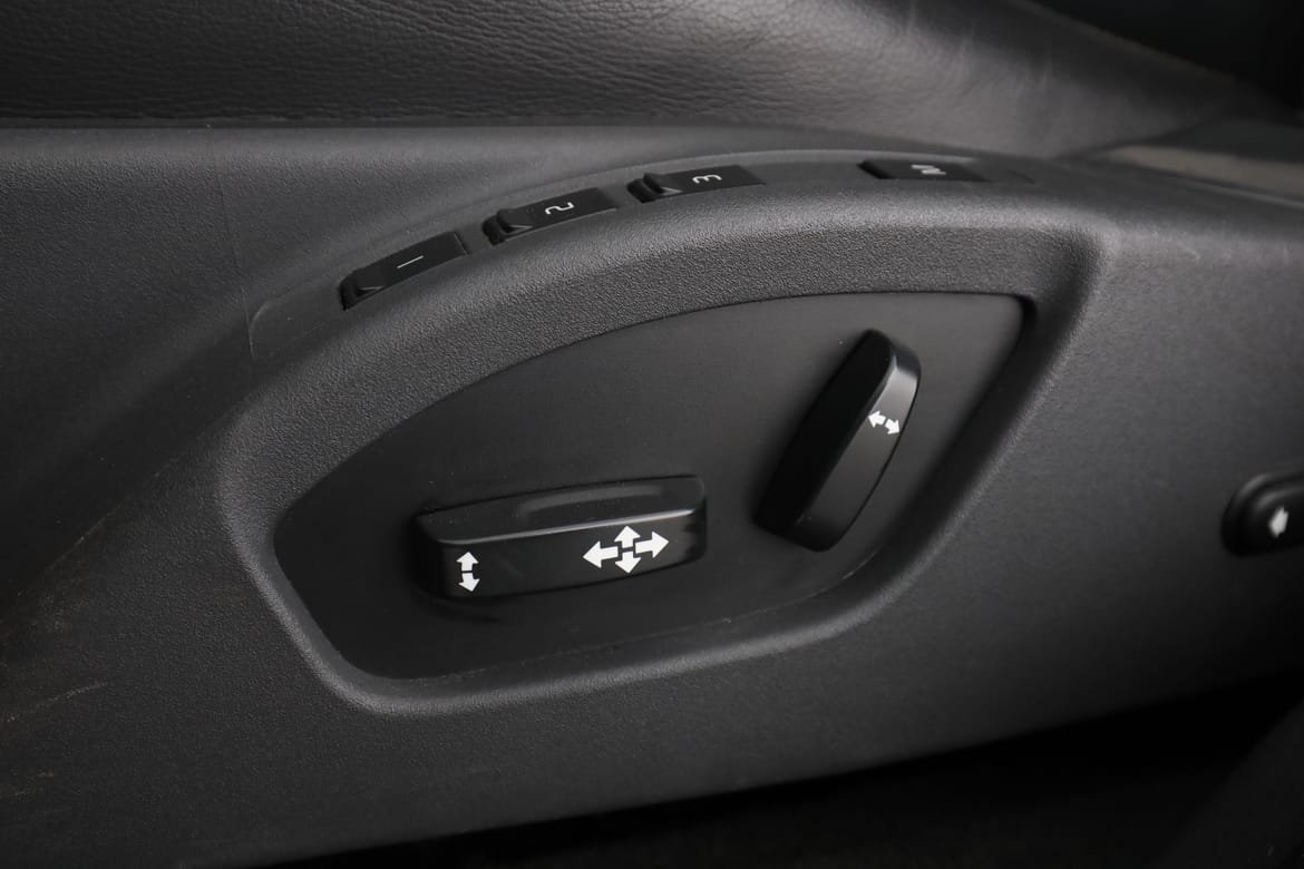 Vehicle Image 36