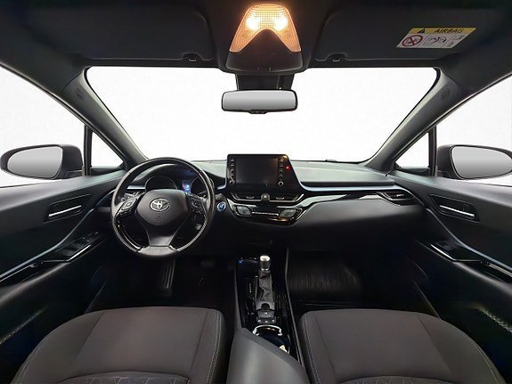 Vehicle Image 12