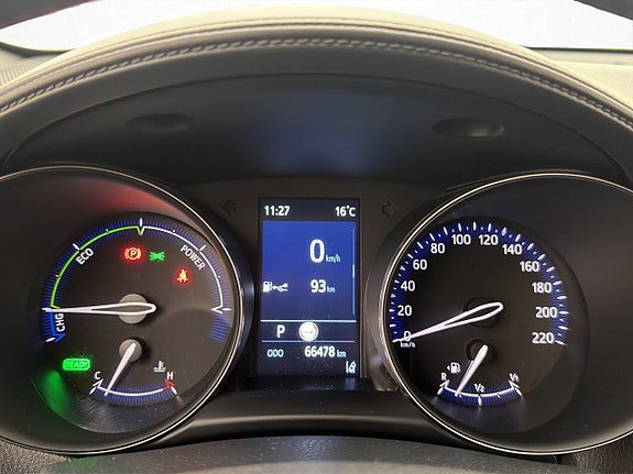 Vehicle Image 16