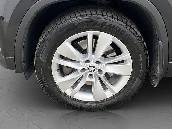 Vehicle Image 24
