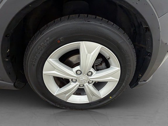 Vehicle Image 32