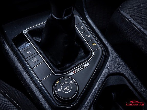Vehicle Image 26