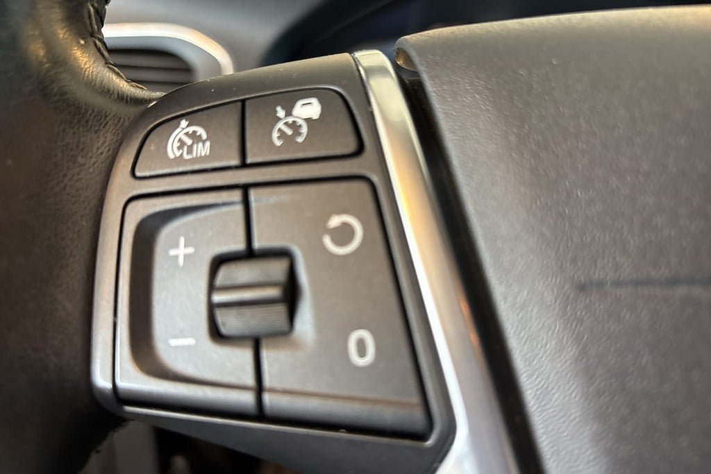 Vehicle Image 23