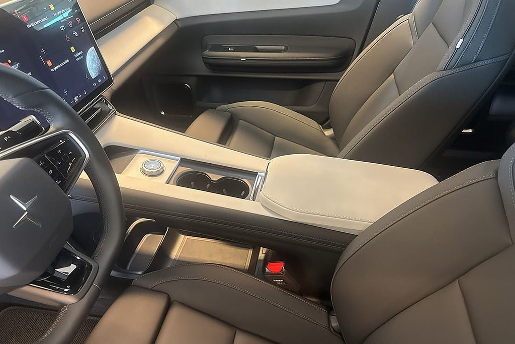 Vehicle Image 22