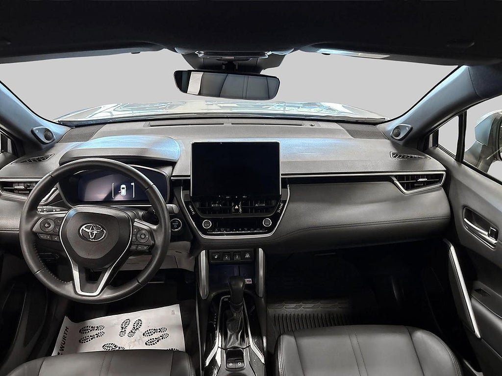 Vehicle Image 12