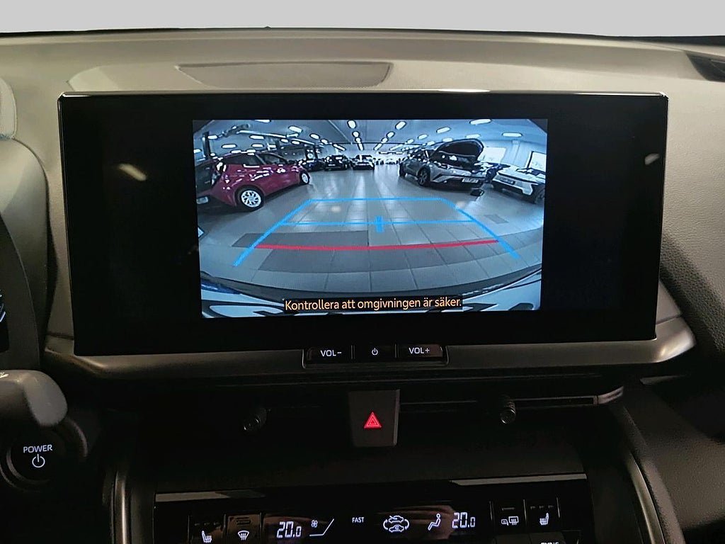 Vehicle Image 16
