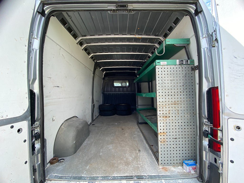 Vehicle Image 28