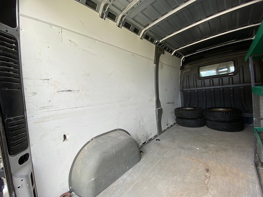 Vehicle Image 31