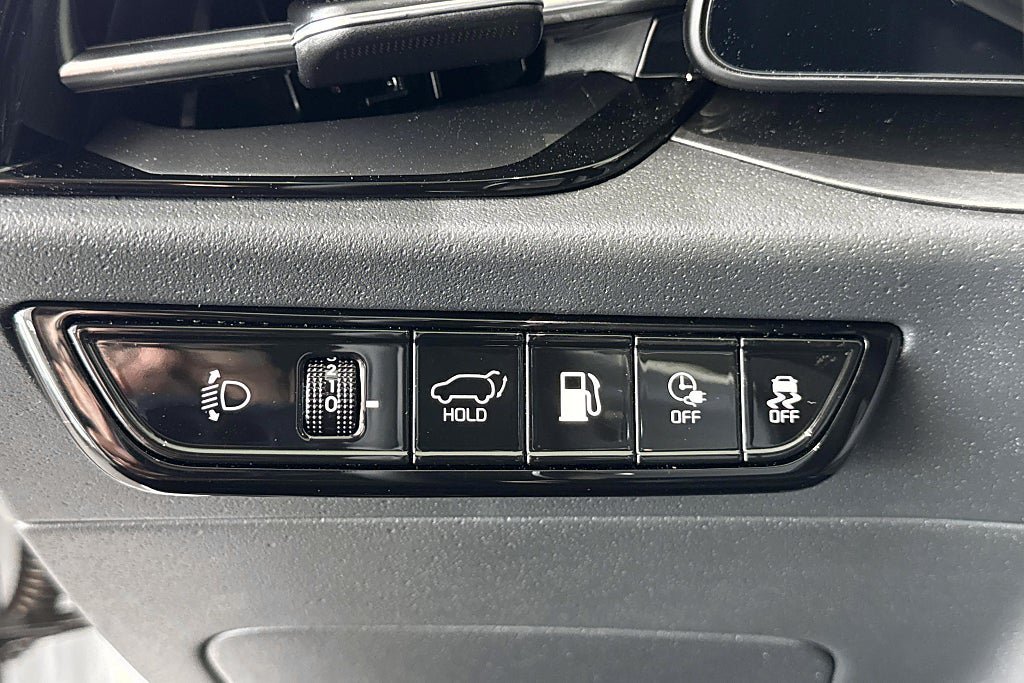 Vehicle Image 23