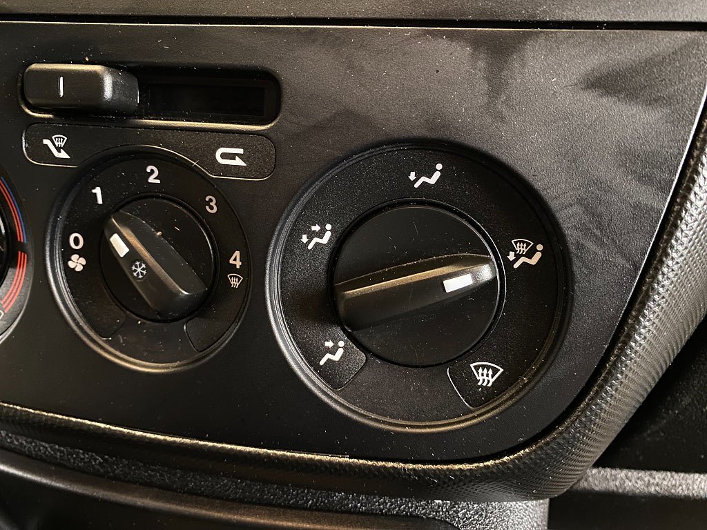 Vehicle Image 39