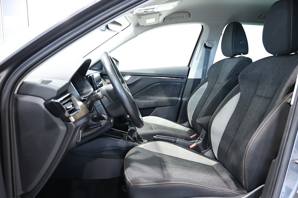 Vehicle Image 7