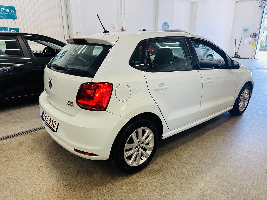 Vehicle Image 15