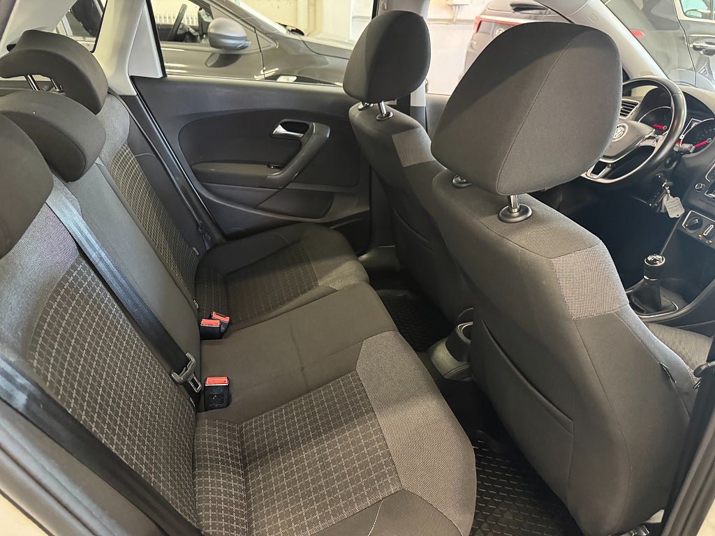 Vehicle Image 18